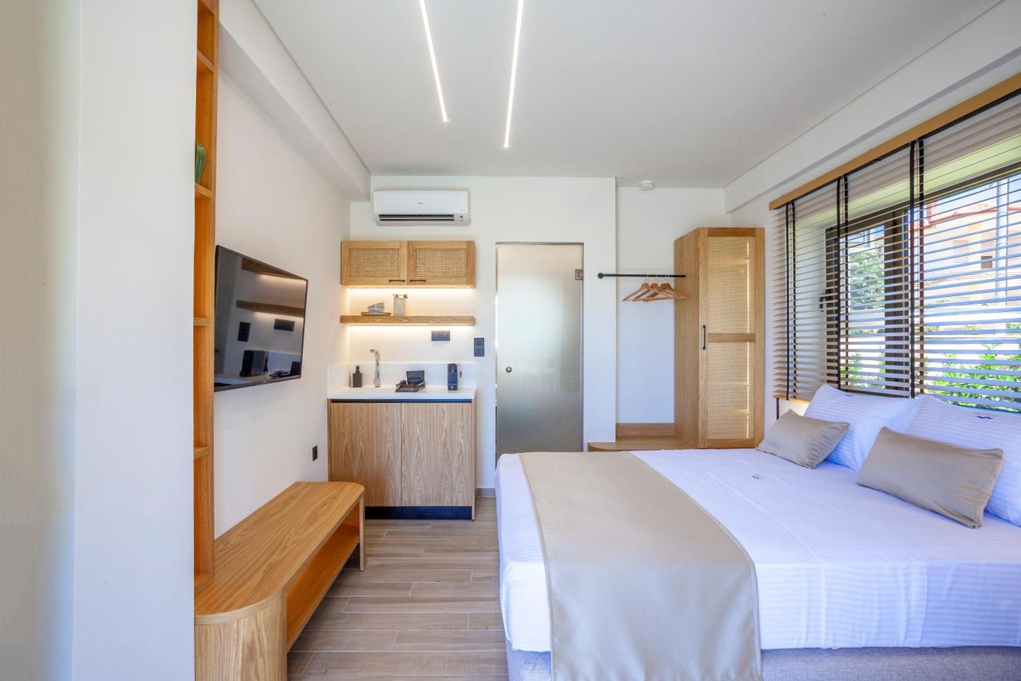 Aliston Deluxe Living - Adults Only Apartment *